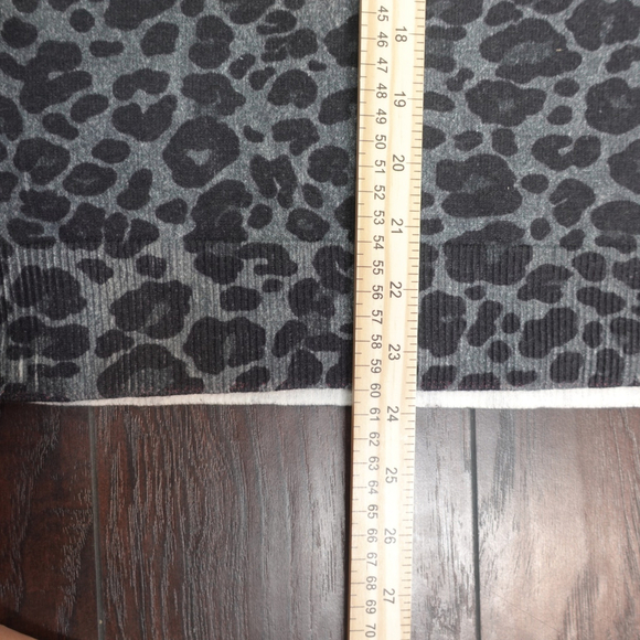 Equipment Rei Leopard Print Cotton & Cashmere Sweater Women's size S NWT - Picture 8 of 11